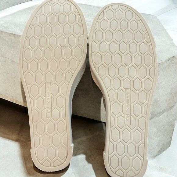 Gianni Bini Womens Sneaker Ankle Booties Size 6.5 M Leopard Cheetah Gold Shimmer - Picture 8 of 10